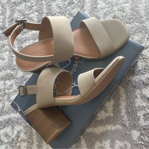 Universal Thread Hope heels size 5.5